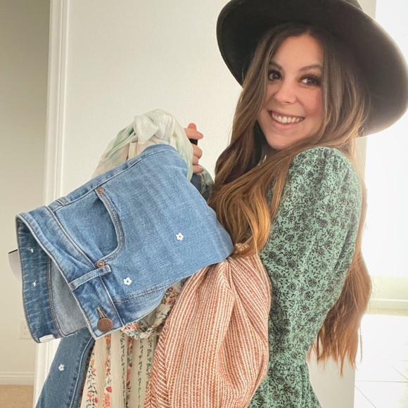 Hi, I’m Krista! 🪴 - Picture 2 of 3